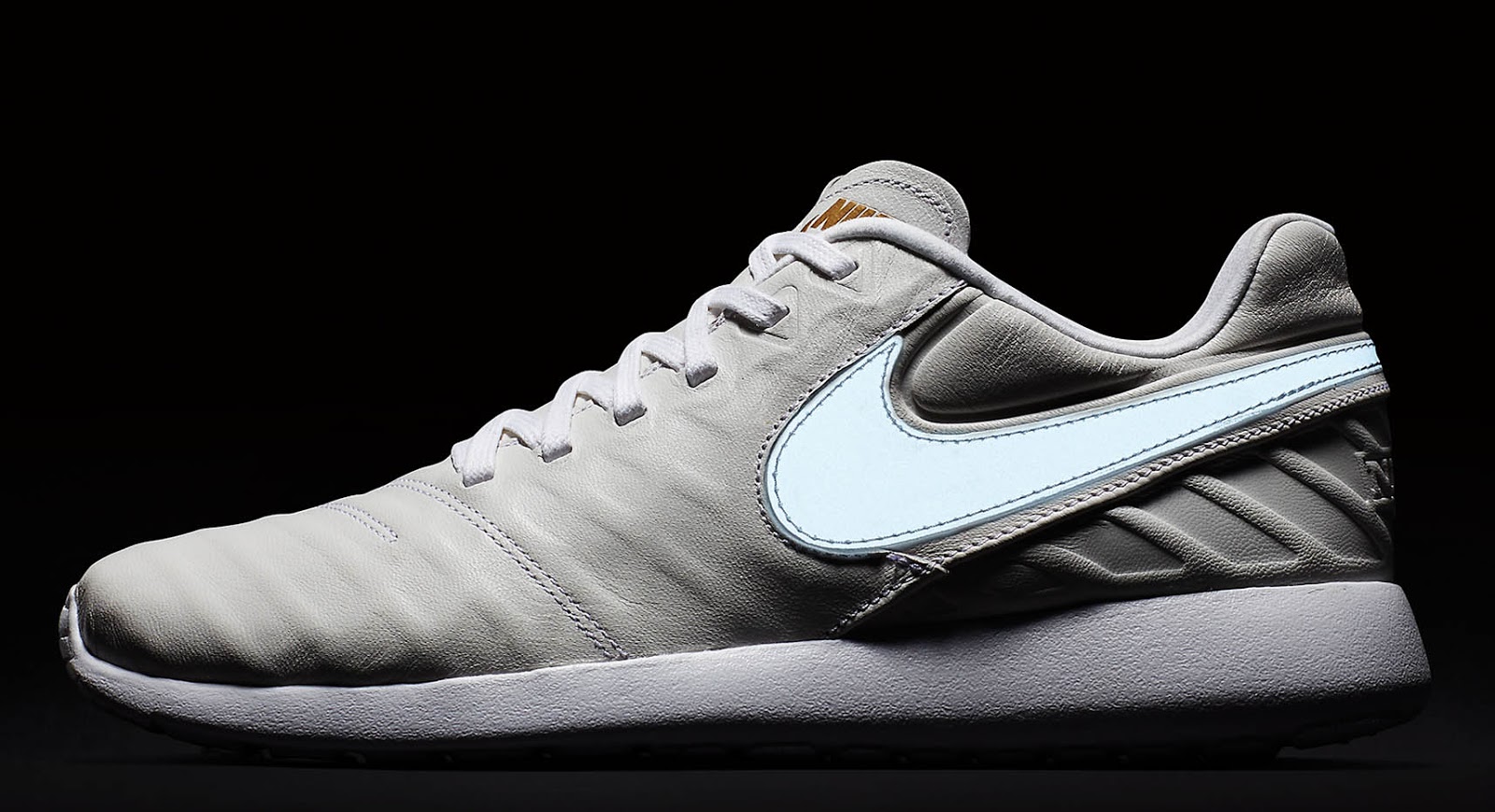 Nike sales tiempo roshe